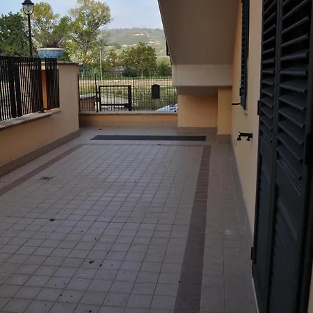 Casa Bianca Valdaso 公寓